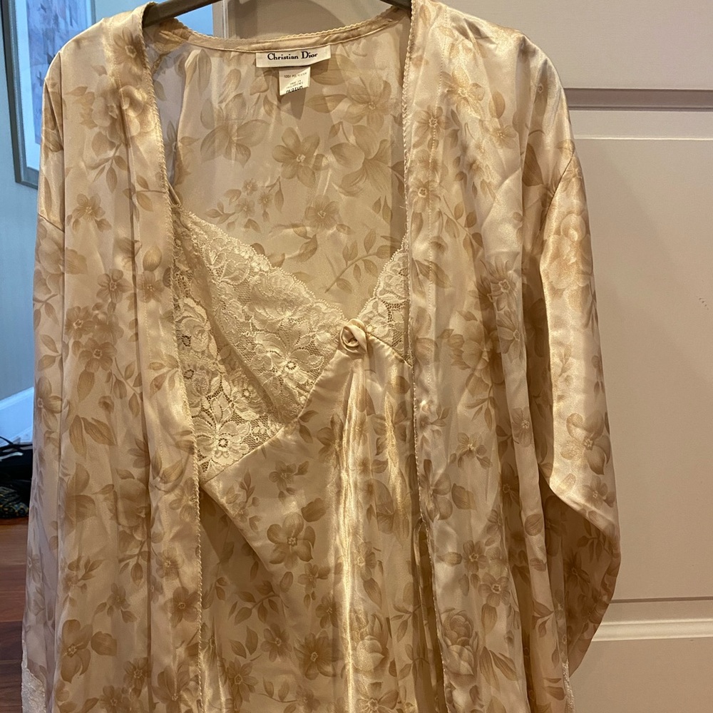 Nightgown and Robe Set